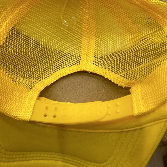 Rhinestone crystal bee smiley face trucker hat - Picture 4 of 5